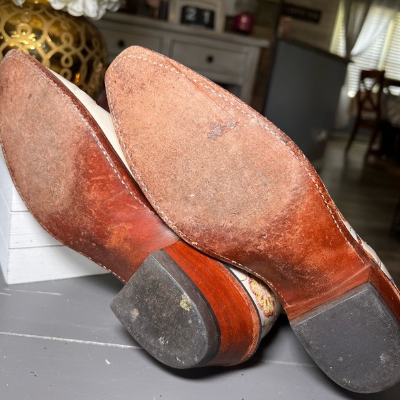 Lucchese Vintage  Floral Embroidered Cream Boots Size 7 - Picture 5 of 10